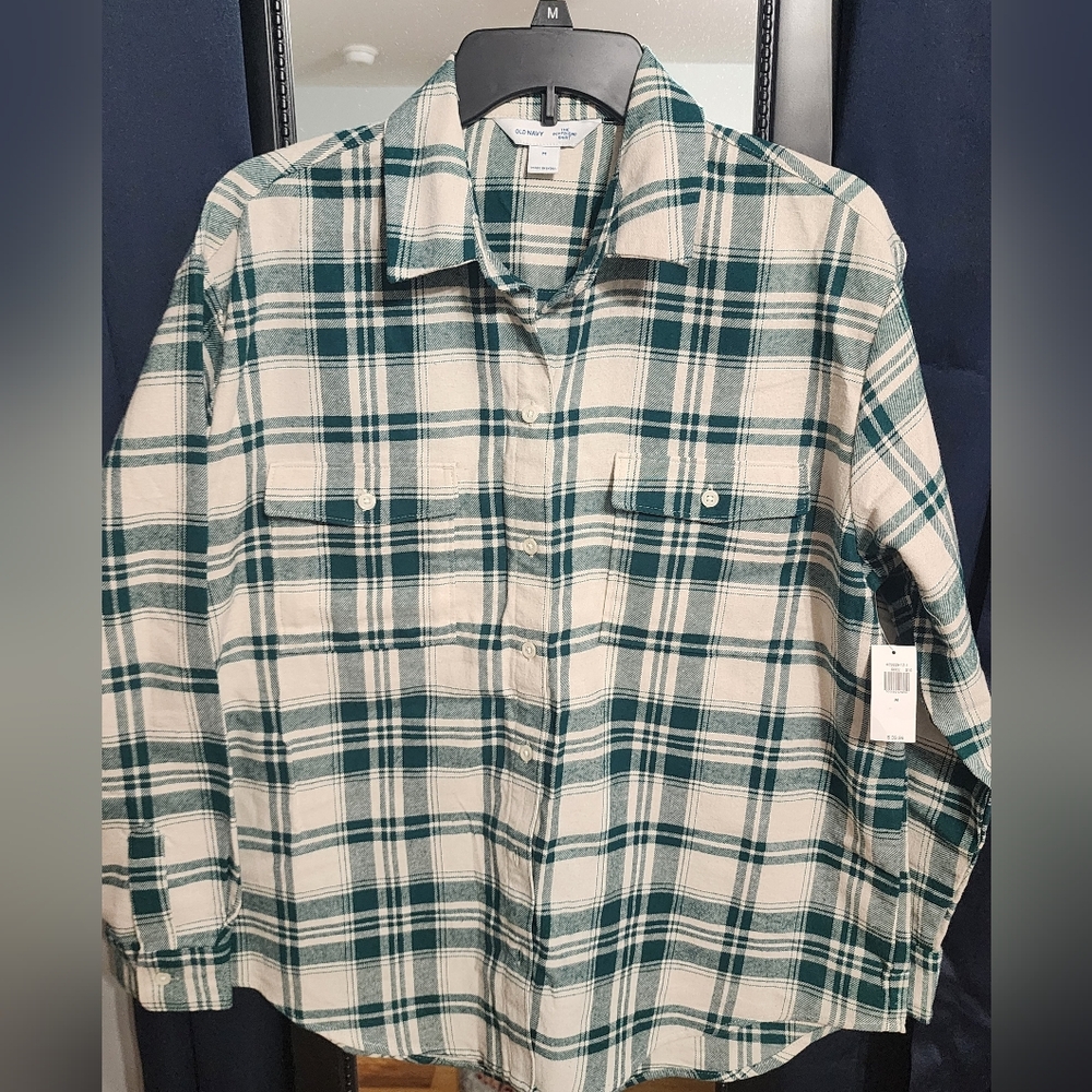 Old Navy Women's Flannel Hunter Green and Cream Plaid Shirt